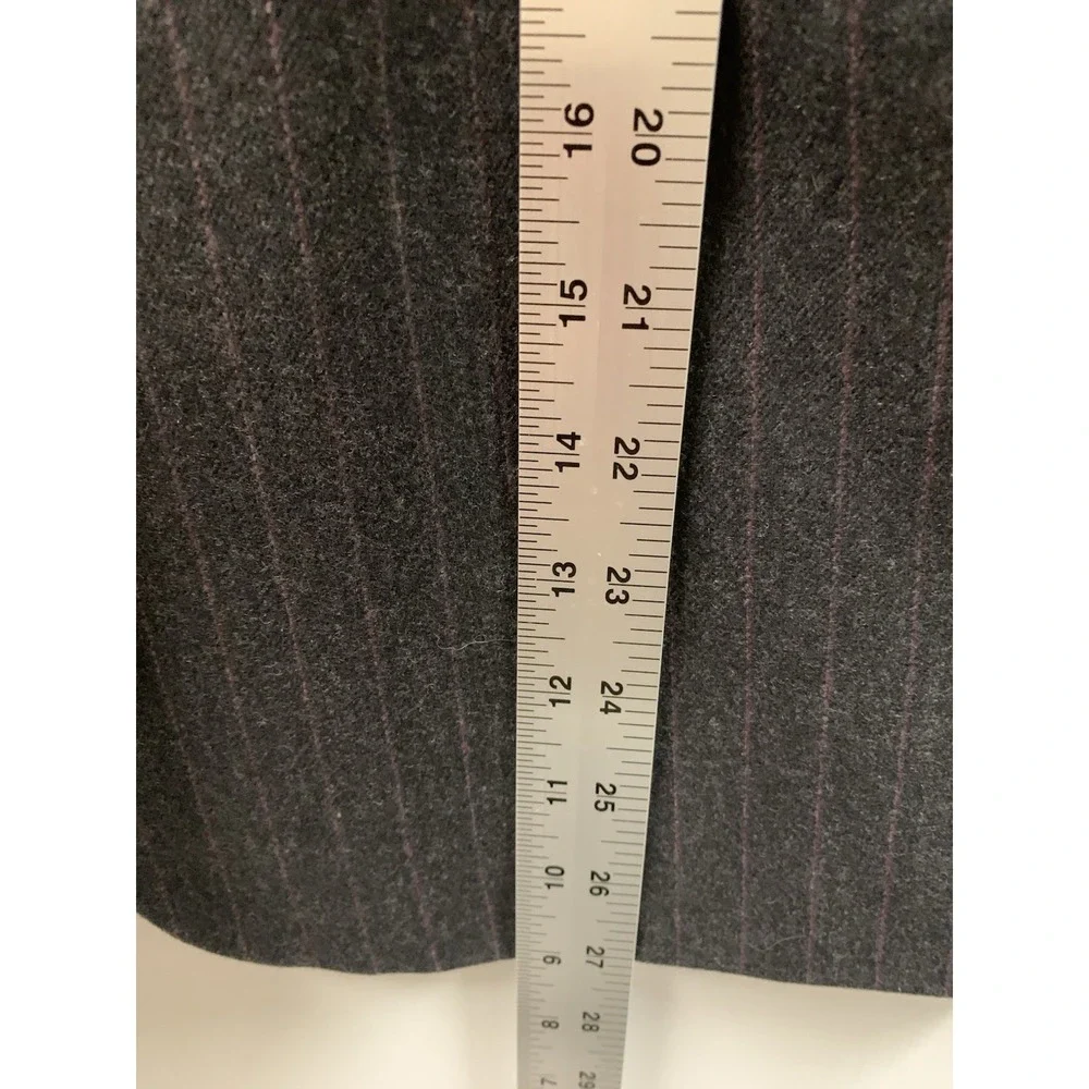 Vintage Pendleton Woman's Size 6 100% Virgin‎ Wool Gray Pinstripe Blazer Jacket